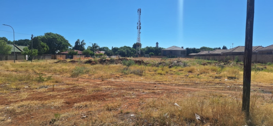 0 Bedroom Property for Sale in Rhodesdene Northern Cape